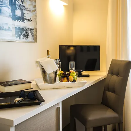 Konukevi Il Gallo Bianco Cagliari