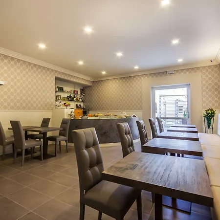 Il Gallo Bianco Konukevi